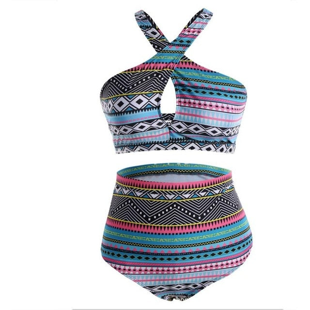 Maillot de bain grande taille, maillot de bain taille haute, bikini col montant, collection 2017, bikinis croisés, haut de maillot de bain femme, maillot de bain 5XL