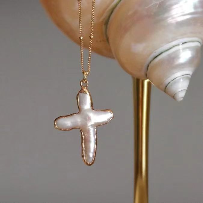 $15.09 - Cross Necklace