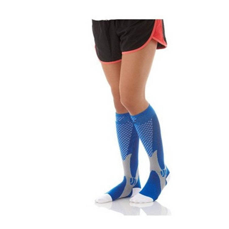 13.97 USD Chaussettes de football respirantes d'été pour hommes, chaussettes élastiques spéciales pour mollets, idéales pour la course, le fitness et le sport.