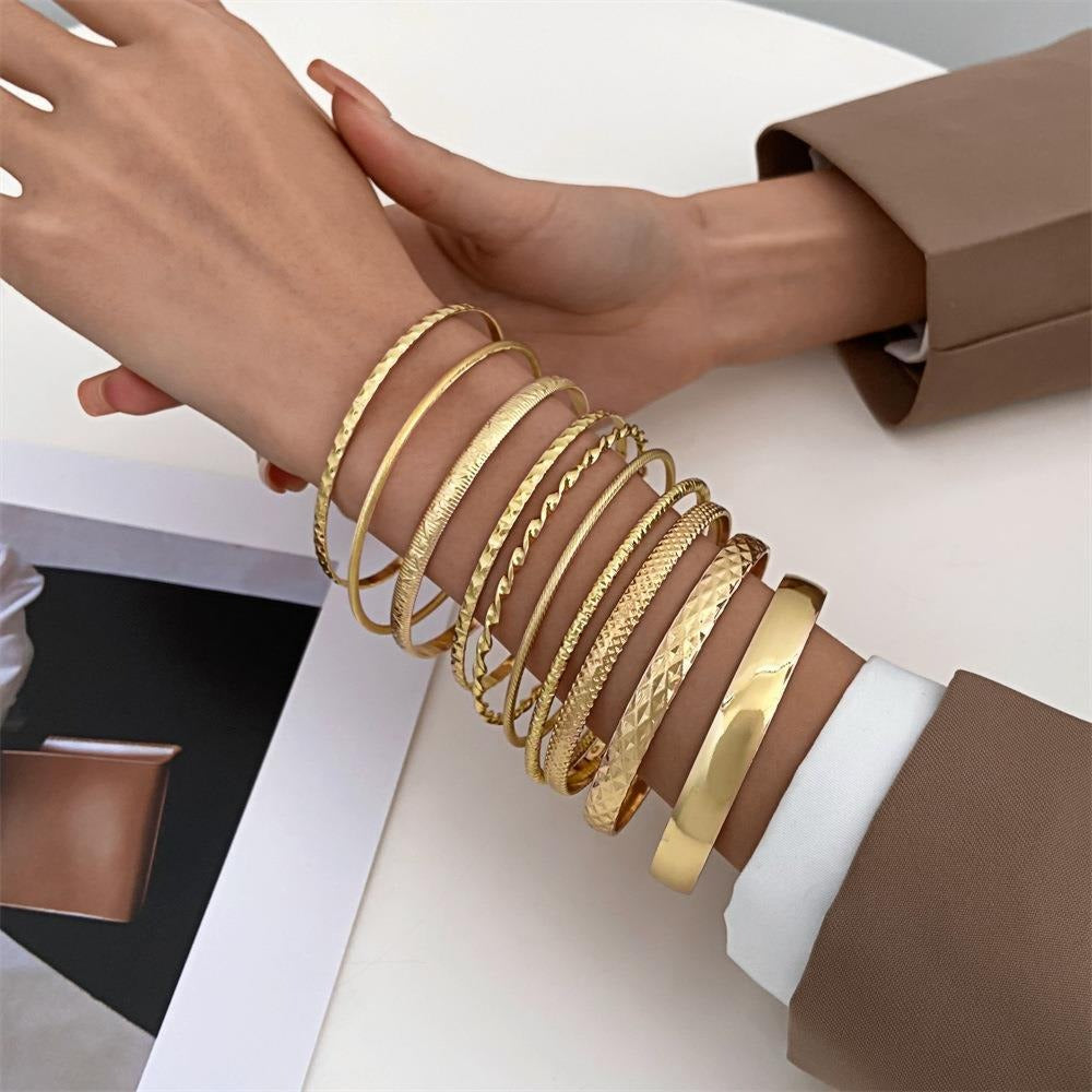 $11.64 - Very popular bracelets, set of ten trendy and original bohemian bracelets, feng shui style, with a wavy and shiny effect.